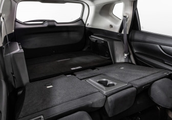 Подержанный автомобиль Nissan X-Trail 2015 года (23 фото)