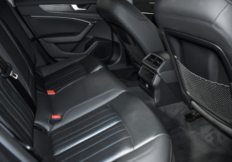 Подержанный автомобиль Audi A6 Sedan 2020 года (13 фото)