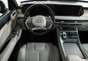 Подержанный автомобиль Hyundai Palisade 2023 года (10 фото)
