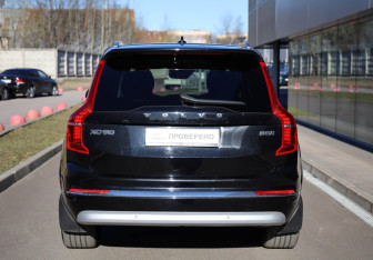 Подержанный автомобиль Volvo XC90 2021 года (5 фото)