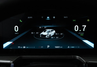 Подержанный автомобиль Chery Arrizo 8 2023 года (12 фото)