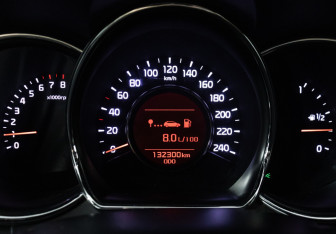 Подержанный автомобиль Kia Ceed Hatchback 2013 года (12 фото)