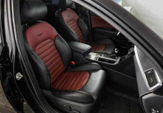 Подержанный автомобиль Kia Optima Sedan 2018 года (26 фото)