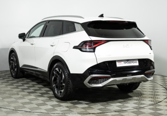 Подержанный автомобиль Kia Sportage 2023 года (7 фото)
