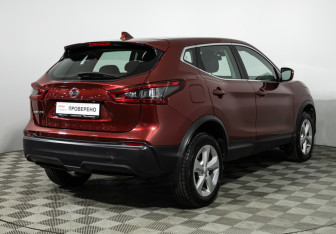 Подержанный автомобиль Nissan Qashqai 2019 года (5 фото)