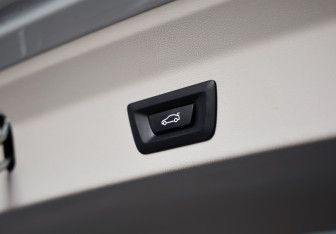 Подержанный автомобиль BMW X3 2020 года (36 фото)