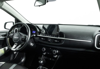 Подержанный автомобиль Kia Picanto 2023 года (9 фото)
