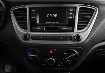 Подержанный автомобиль Hyundai Solaris Sedan 2022 года (15 фото)