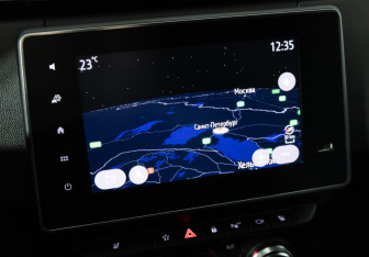 Подержанный автомобиль Renault Arkana 2019 года (16 фото)