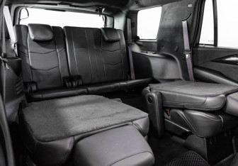 Подержанный автомобиль Cadillac Escalade Suv 2016 года (25 фото)