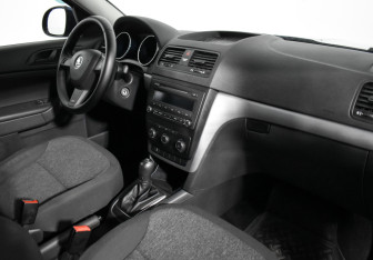 Подержанный автомобиль Skoda Yeti 2014 года (12 фото)