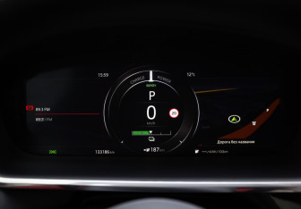 Подержанный автомобиль Jaguar I-Pace 2019 года (13 фото)