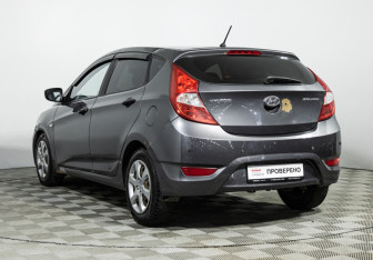 Подержанный автомобиль Hyundai Solaris Hatchback 2012 года (7 фото)