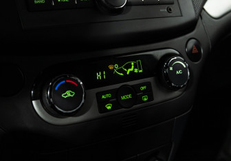 Подержанный автомобиль Chevrolet Aveo Sedan 2008 года (15 фото)