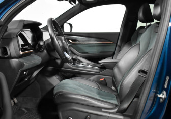 Подержанный автомобиль Geely Monjaro 2023 года (8 фото)