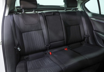 Подержанный автомобиль Skoda Octavia Liftback 2018 года (23 фото)
