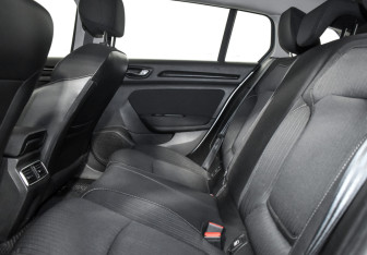 Подержанный автомобиль Renault Megane Wagon 2016 года (12 фото)