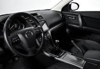 Подержанный автомобиль Mazda 6 Sedan 2012 года (9 фото)