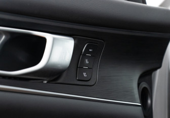 Подержанный автомобиль Changan UNI-K 2023 года (17 фото)