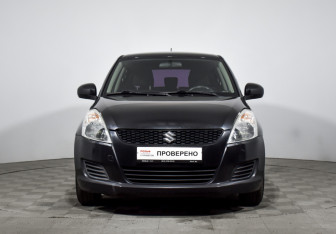 Подержанный автомобиль Suzuki Swift Hatchback 2011 года (2 фото)