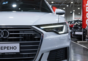 Подержанный автомобиль Audi A6 Sedan 2020 года (5 фото)