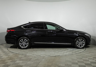 Подержанный автомобиль Genesis G80 2017 года (4 фото)