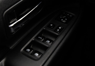 Подержанный автомобиль Mitsubishi Outlander 2015 года (18 фото)