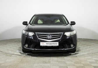 Подержанный автомобиль Honda Accord Sedan 2011 года (2 фото)