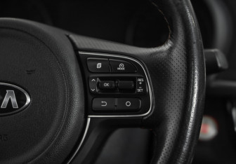 Подержанный автомобиль Kia Optima Sedan 2018 года (12 фото)