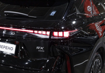 Подержанный автомобиль Exeed RX 2023 года (10 фото)