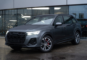 Новый Audi Q7 2024 (3 фото)