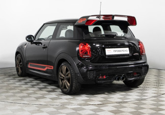 Подержанный автомобиль MINI Hatch 2019 года (7 фото)