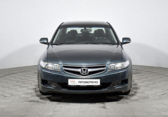 Подержанный автомобиль Honda Accord Sedan 2006 года (2 фото)