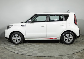 Подержанный автомобиль Kia Soul 2016 года (8 фото)