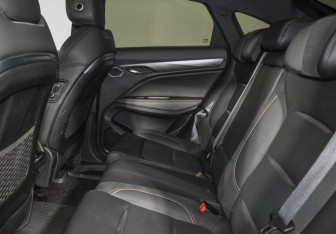 Подержанный автомобиль Geely Tugella 2024 года (12 фото)