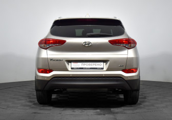 Подержанный автомобиль Hyundai Tucson 2017 года (6 фото)