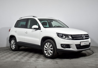 Подержанный автомобиль Volkswagen Tiguan 2016 года (3 фото)