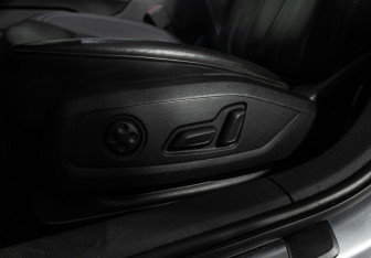 Подержанный автомобиль Audi A4 Sedan 2020 года (23 фото)