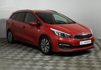 Подержанный автомобиль Kia Ceed Wagon 2017 года (3 фото)