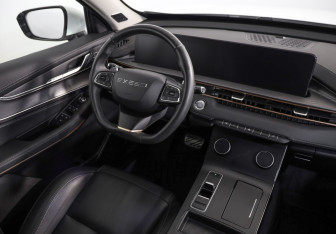 Подержанный автомобиль Exeed LX 2023 года (8 фото)