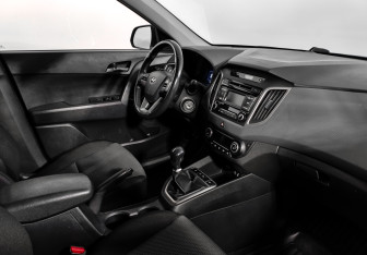 Подержанный автомобиль Hyundai Creta 2019 года (13 фото)