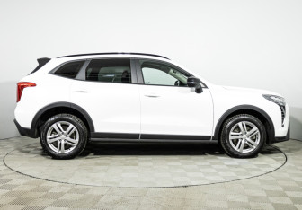 Подержанный автомобиль Haval Jolion 2024 года (4 фото)
