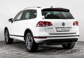 Подержанный автомобиль Volkswagen Touareg 2017 года (7 фото)