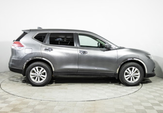 Подержанный автомобиль Nissan X-Trail 2018 года (4 фото)