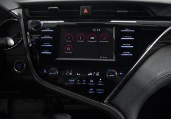 Подержанный автомобиль Toyota Camry Sedan 2018 года (17 фото)