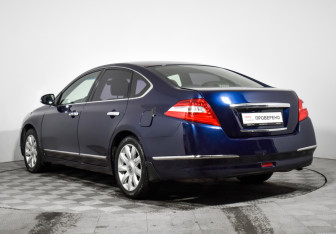 Подержанный автомобиль Nissan Teana 2009 года (7 фото)