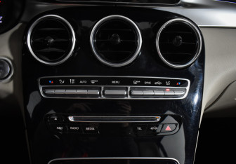 Подержанный автомобиль Mercedes-Benz GLC Coupe 2016 года (16 фото)