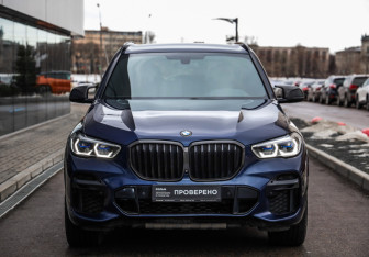 Подержанный автомобиль BMW X5 2021 года (4 фото)