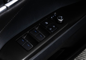 Подержанный автомобиль Toyota Camry Sedan 2021 года (20 фото)