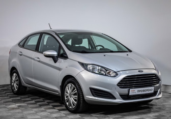 Подержанный автомобиль Ford Fiesta Sedan 2016 года (3 фото)